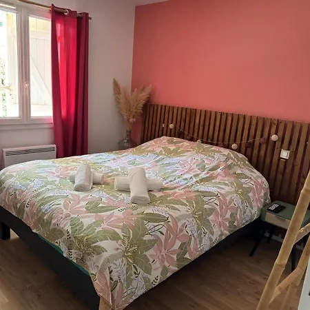 Cocon Landais Avec Jaccuzi Vakantiehuis